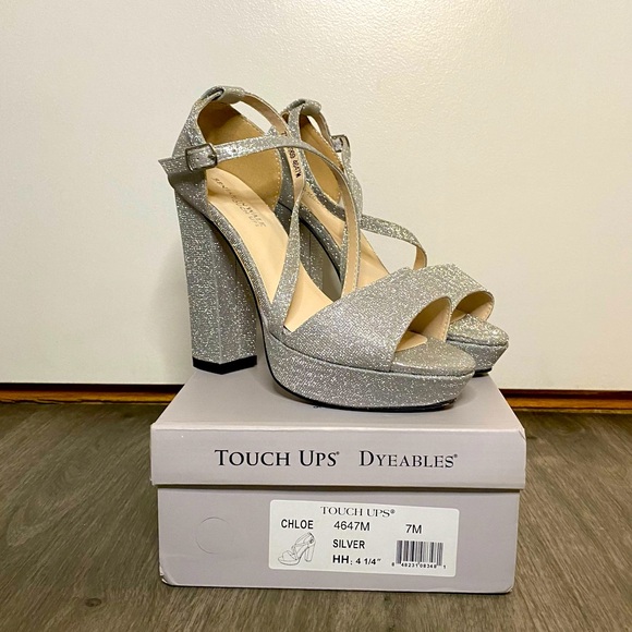 Chloe Chunky Platform Block Heel Silver Holiday Criss Cross Vamp Strappy 4” - Picture 9 of 16